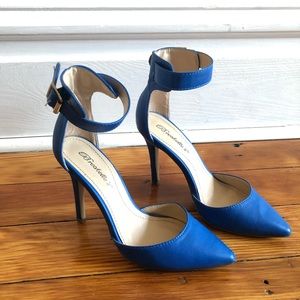 Breckelle Isabel-01 Ankle Strap Stiletto